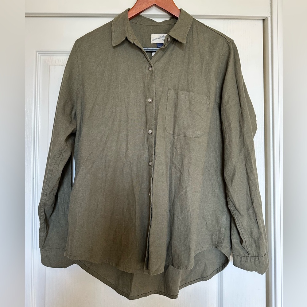 Universal Thread Relaxed Fit Linen Green Button-Up Shirt